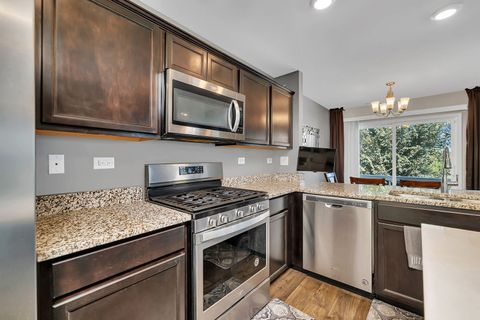 Tiny photo for 597 Spring Leaf Drive, Joliet, IL 60431 (MLS # 12466034)