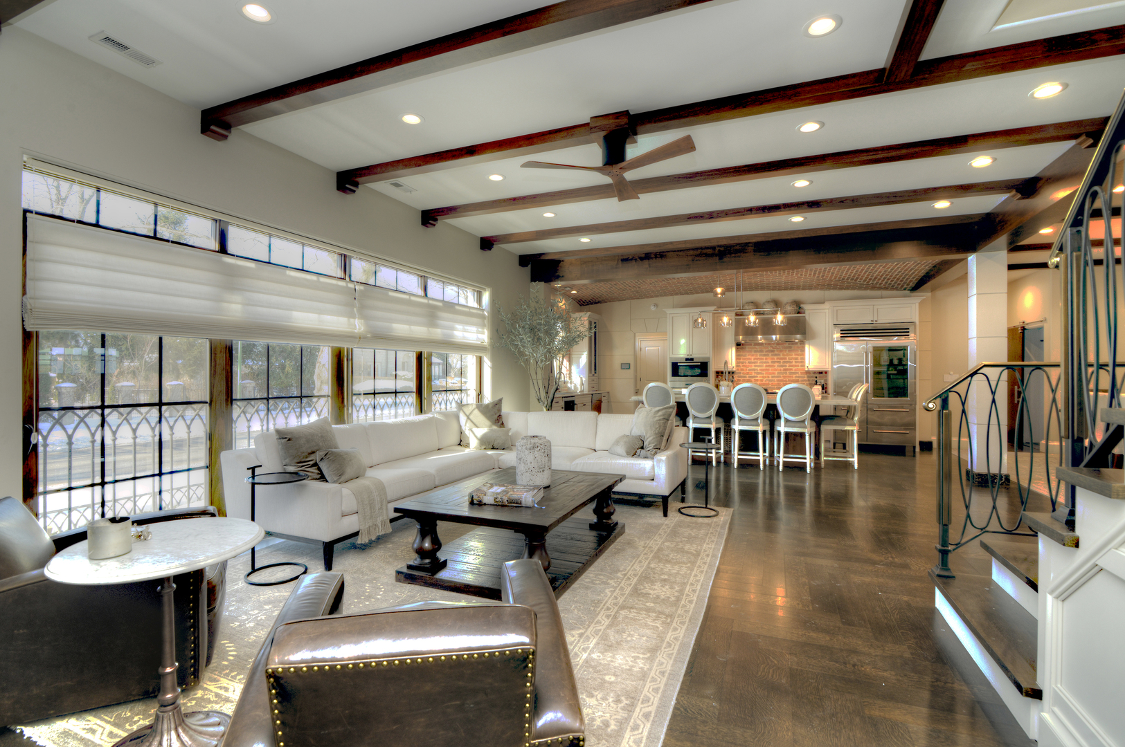 6227 N Sauganash Avenue