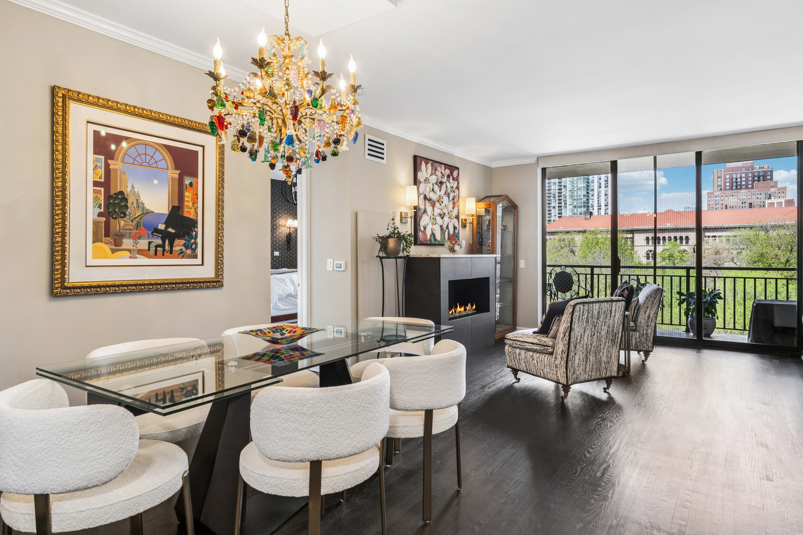 55 W Delaware Place 607