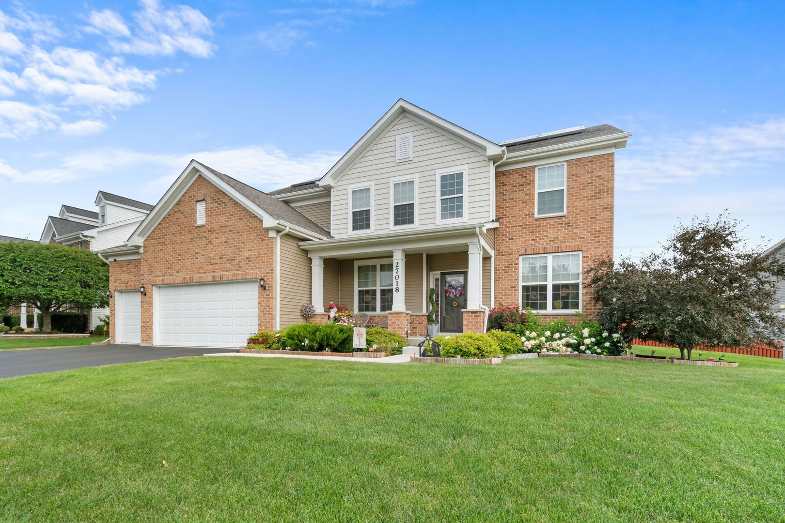 27018 W Rustic Wood Lane