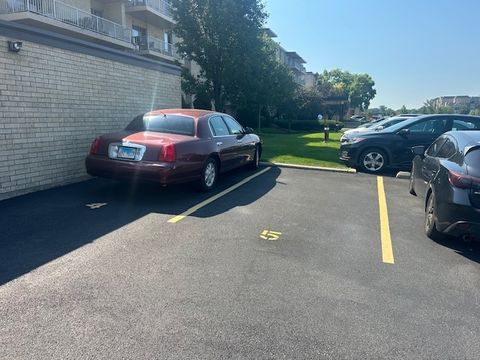 Tiny photo for 100 W Butterfield Road W #112N, Elmhurst, IL 60126 (MLS # 12441876)