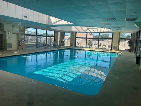 Tiny photo for 100 W Butterfield Road W #112N, Elmhurst, IL 60126 (MLS # 12441876)