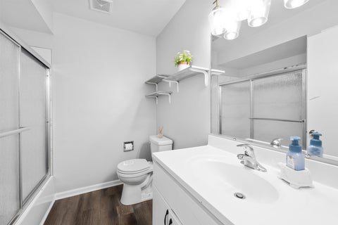 Tiny photo for 215 S Hale Street #9B, Addison, IL 60101 (MLS # 12745914)