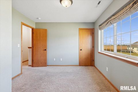 Tiny photo for 5910 AUSTIN Avenue, Davenport, IA 52804 (MLS # QC4267671)