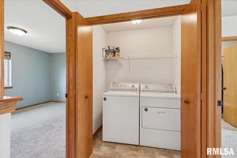 Tiny photo for 5910 AUSTIN Avenue, Davenport, IA 52804 (MLS # QC4267671)