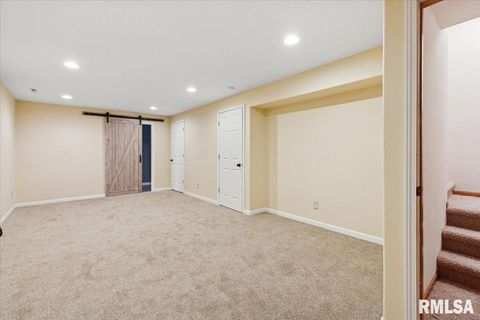 Tiny photo for 5910 AUSTIN Avenue, Davenport, IA 52804 (MLS # QC4267671)