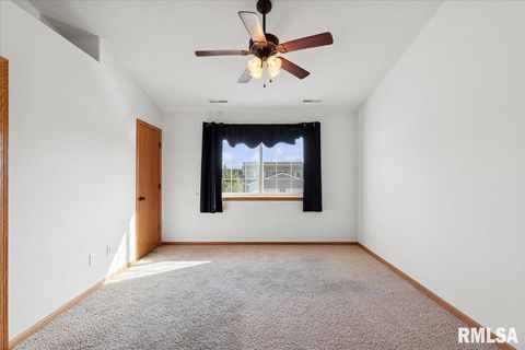 Tiny photo for 5910 AUSTIN Avenue, Davenport, IA 52804 (MLS # QC4267671)