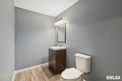 Tiny photo for 5910 AUSTIN Avenue, Davenport, IA 52804 (MLS # QC4267671)