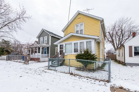Tiny photo for 614 Walnut Street, Waukegan, IL 60085 (MLS # 12539697)