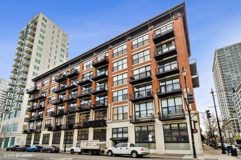 Photo of 1601 S Michigan Avenue #107, Chicago, IL 60616 (MLS # 12618649)