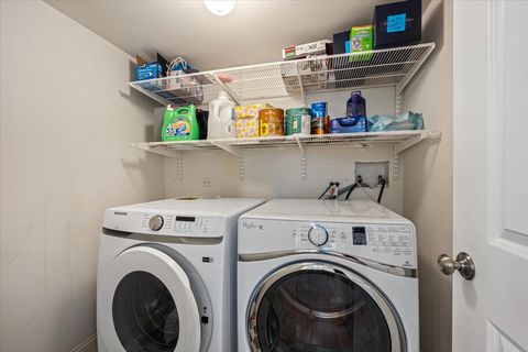 Tiny photo for 533 W BELMONT Avenue #1, Chicago, IL 60657 (MLS # 12545941)