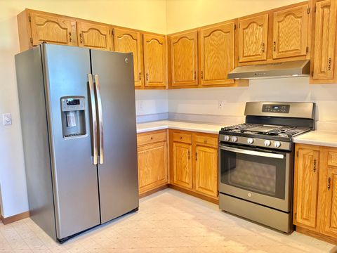 Tiny photo for 2100 Fox Chase Drive, Ottawa, IL 61350 (MLS # 12598340)