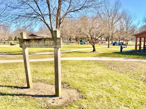 Tiny photo for 2100 Fox Chase Drive, Ottawa, IL 61350 (MLS # 12598340)