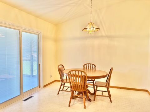 Tiny photo for 2100 Fox Chase Drive, Ottawa, IL 61350 (MLS # 12598340)