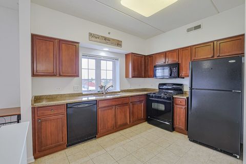 Tiny photo for 405 Creekside Drive #505, Palatine, IL 60074 (MLS # 12501627)