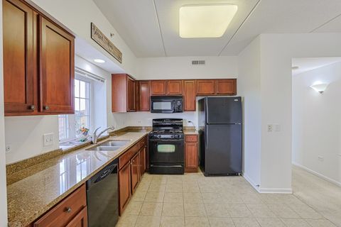 Tiny photo for 405 Creekside Drive #505, Palatine, IL 60074 (MLS # 12501627)