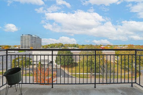 Tiny photo for 405 Creekside Drive #505, Palatine, IL 60074 (MLS # 12501627)