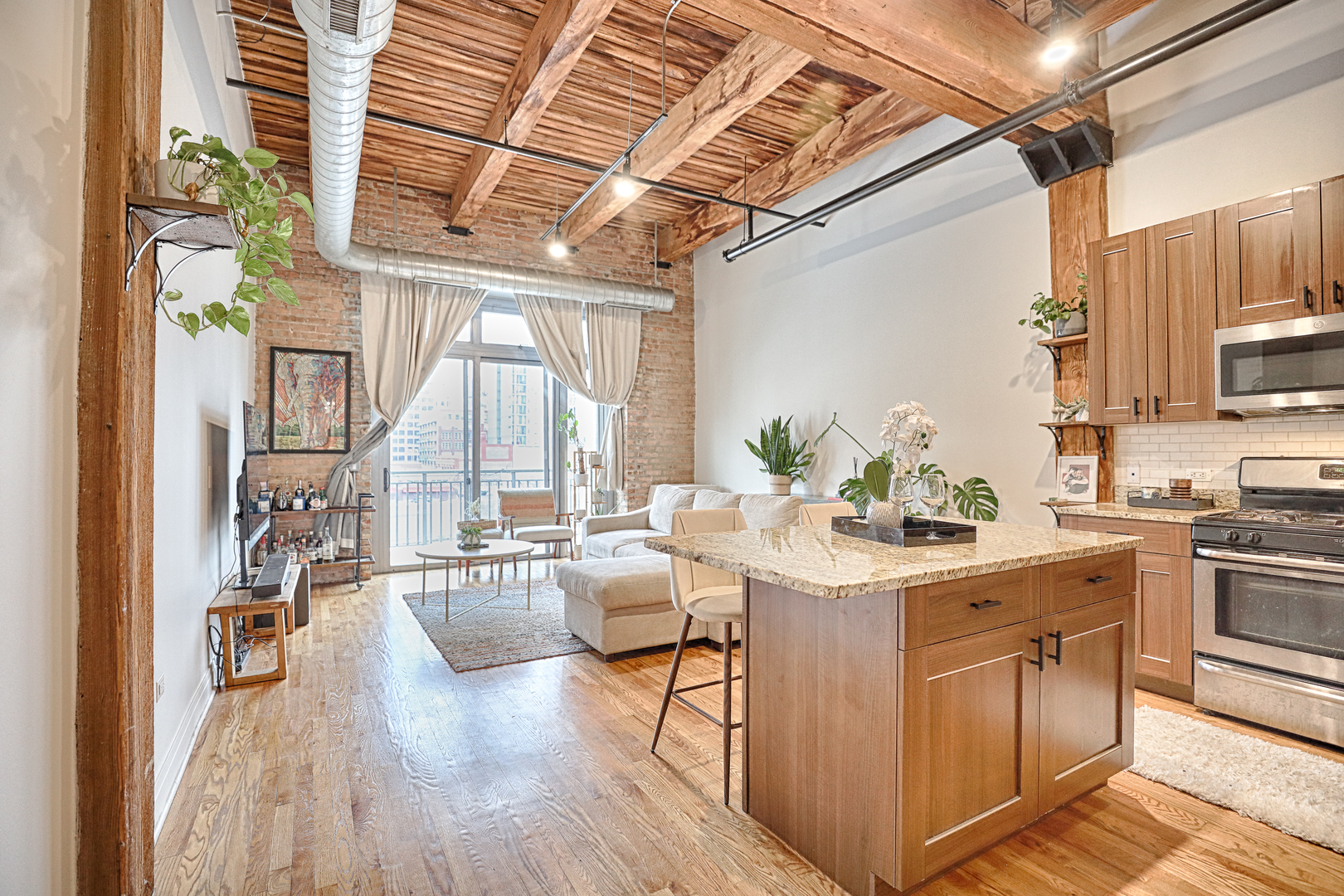 770 W Gladys Avenue 302