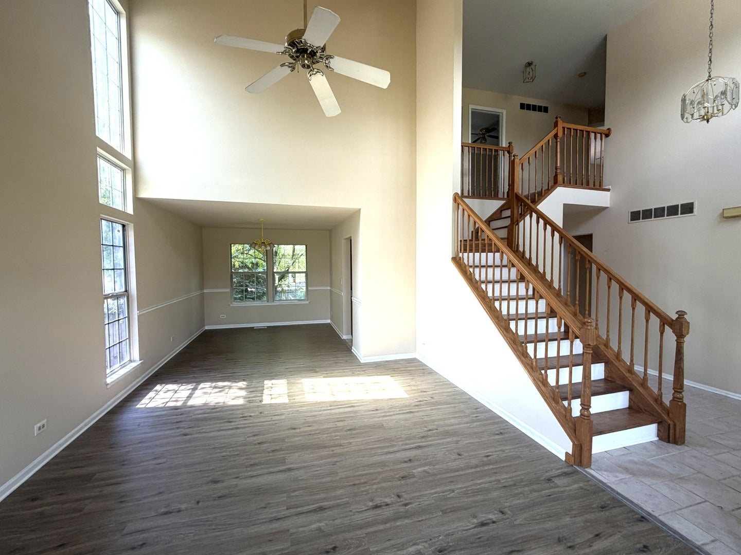 3590 Fairfax Court E