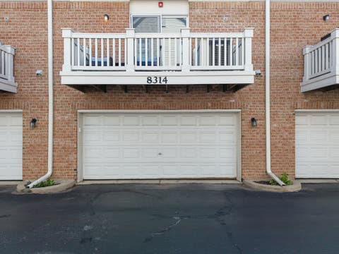 Tiny photo for 8314 Avalon Drive, Morton Grove, IL 60053 (MLS # 12721388)