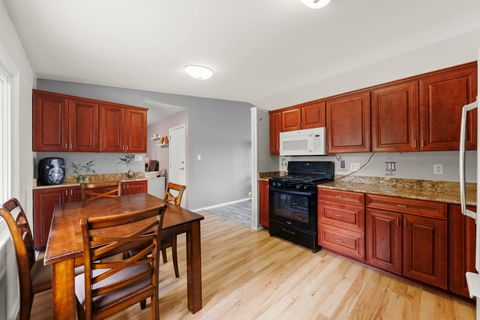 Tiny photo for 436 Clifton Avenue, Romeoville, IL 60446 (MLS # 12483400)