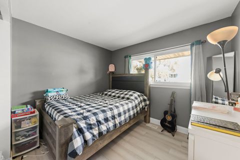 Tiny photo for 436 Clifton Avenue, Romeoville, IL 60446 (MLS # 12483400)