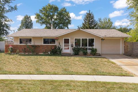 Photo of 436 Clifton Avenue, Romeoville, IL 60446 (MLS # 12483400)