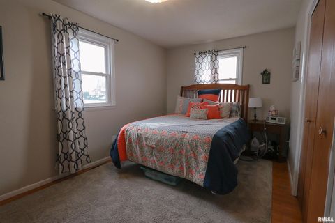 Tiny photo for 1603 Gary Grove Grv, Quincy, IL 62305 (MLS # QC4269966)