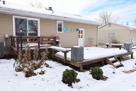 Tiny photo for 1603 Gary Grove Grv, Quincy, IL 62305 (MLS # QC4269966)