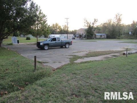 Tiny photo for 731 Bohn Street, Rosiclare, IL 62982 (MLS # EB459989)