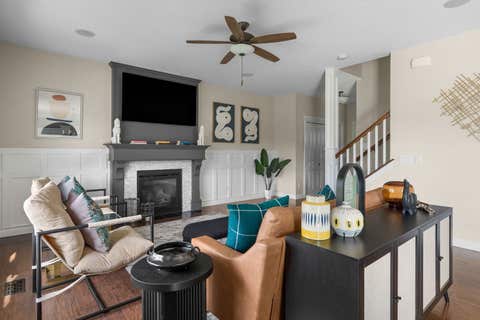 Tiny photo for 4367 55th Avenue, Bettendorf, IA 52722 (MLS # 12709780)