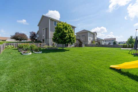 Tiny photo for 4367 55th Avenue, Bettendorf, IA 52722 (MLS # 12709780)