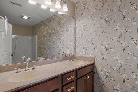 Tiny photo for 4367 55th Avenue, Bettendorf, IA 52722 (MLS # 12709780)