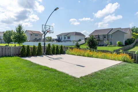 Tiny photo for 4367 55th Avenue, Bettendorf, IA 52722 (MLS # 12709780)