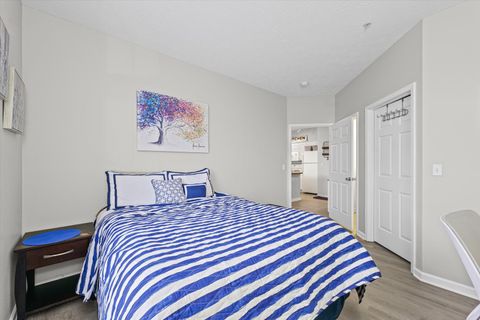 Tiny photo for 1901 N Lincoln Avenue #105, Urbana, IL 61801 (MLS # 12607124)