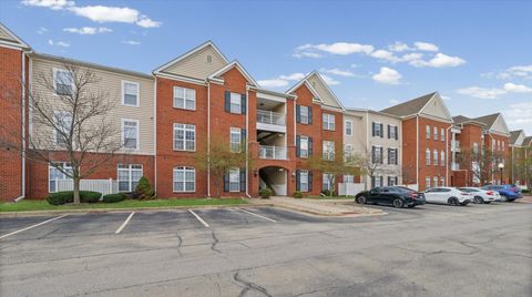 Tiny photo for 1901 N Lincoln Avenue #105, Urbana, IL 61801 (MLS # 12607124)