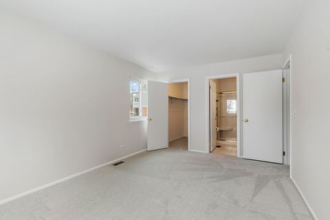 Tiny photo for 320 Woodbury Court #D1, Schaumburg, IL 60193 (MLS # 12594611)