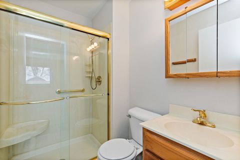 Tiny photo for 320 Woodbury Court #D1, Schaumburg, IL 60193 (MLS # 12594611)