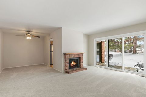 Tiny photo for 320 Woodbury Court #D1, Schaumburg, IL 60193 (MLS # 12594611)