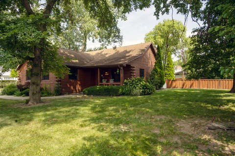 Tiny photo for 1033 W Wood Street, Bensenville, IL 60106 (MLS # 12697634)