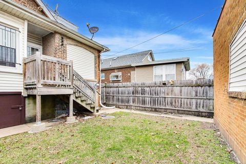 Tiny photo for 7955 S Blackstone Avenue, Chicago, IL 60619 (MLS # 12594315)