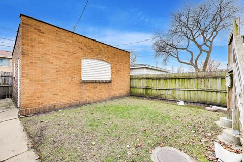 Tiny photo for 7955 S Blackstone Avenue, Chicago, IL 60619 (MLS # 12594315)
