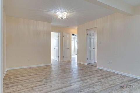 Tiny photo for 8044 Kenton Avenue #2, Skokie, IL 60076 (MLS # 12501719)