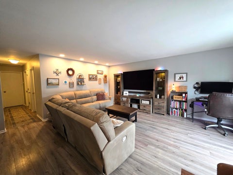 Tiny photo for 4749 Oregon Trail, McHenry, IL 60050 (MLS # 12755284)