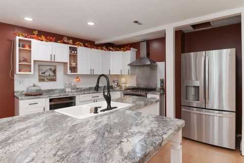 Tiny photo for 1409 Butchers Lane, Bloomington, IL 61701 (MLS # 12496052)