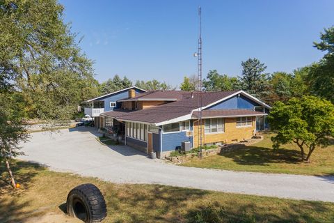 Tiny photo for 1409 Butchers Lane, Bloomington, IL 61701 (MLS # 12496052)