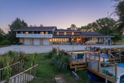 Photo of 1409 Butchers Lane, Bloomington, IL 61701 (MLS # 12496052)