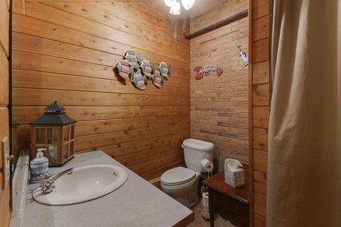 Tiny photo for 1409 Butchers Lane, Bloomington, IL 61701 (MLS # 12496052)