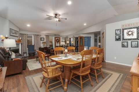 Tiny photo for 1409 Butchers Lane, Bloomington, IL 61701 (MLS # 12496052)