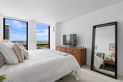 Tiny photo for 1660 N La Salle Drive #2508, Chicago, IL 60614 (MLS # 12470364)